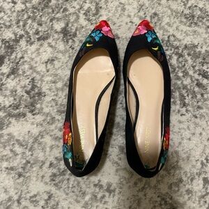 Nine West Black and Red Floral Embroidered Flats